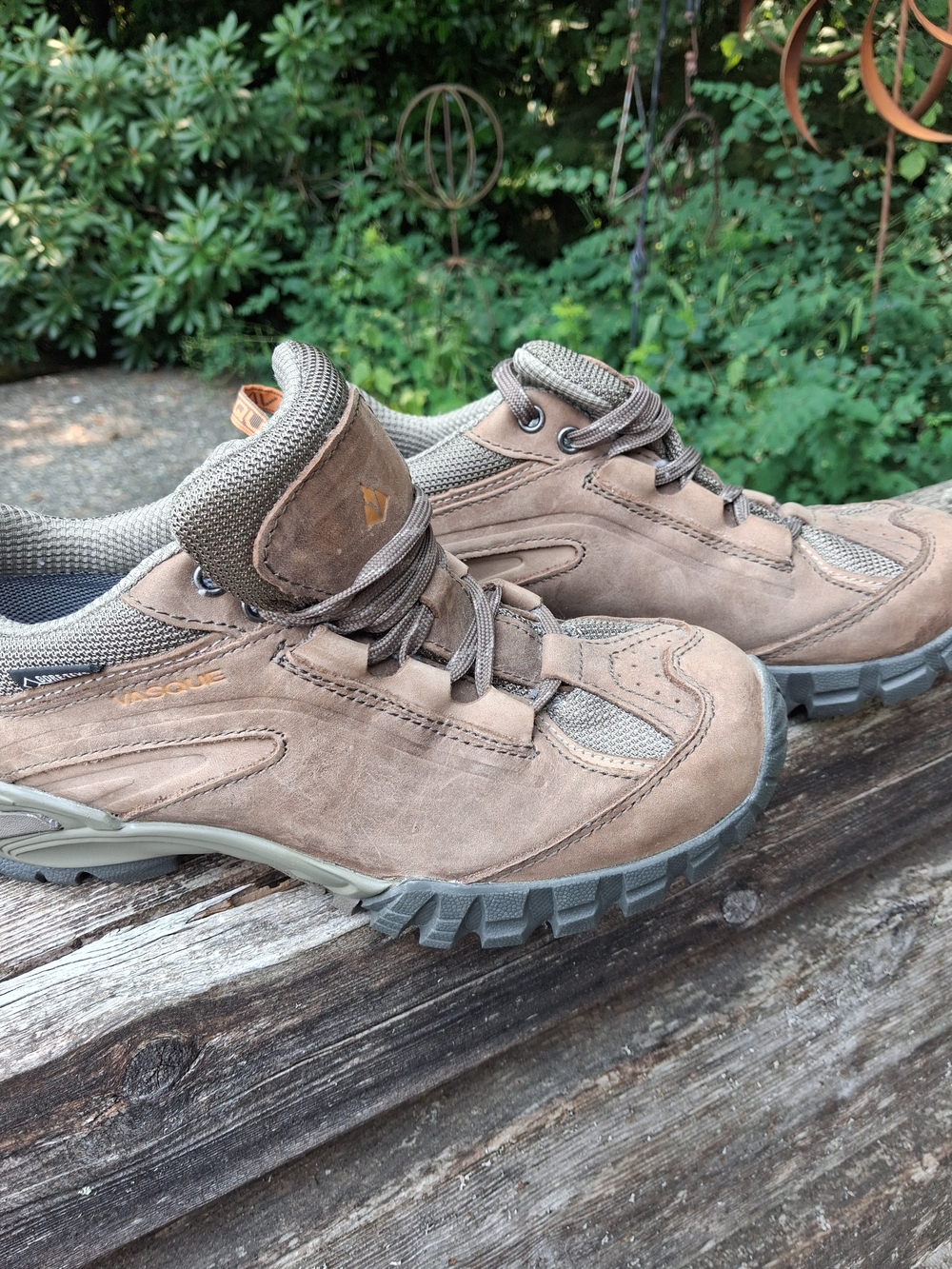 women's vasque Brown Trail Hiking Shoes -gore tex